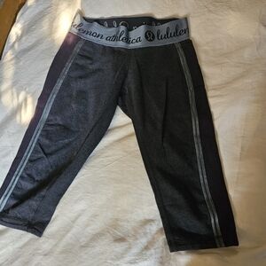 lululemon athletica Charcoal Gray Capri